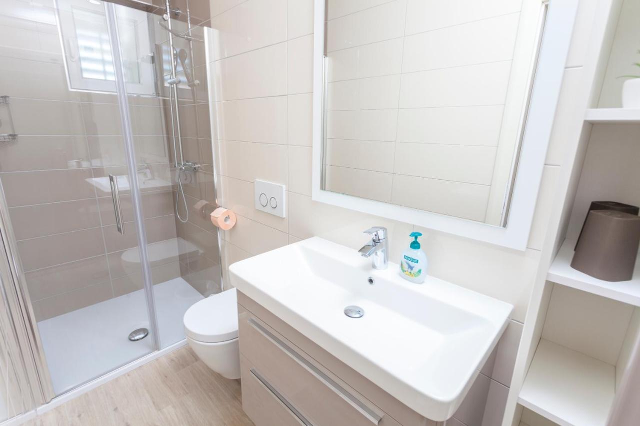 Apartments & Rooms Alagic ماكارسكا المظهر الخارجي الصورة