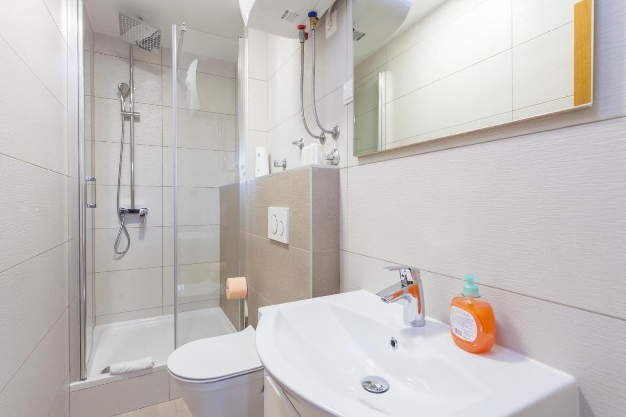 Apartments & Rooms Alagic ماكارسكا المظهر الخارجي الصورة